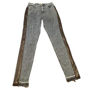 K. Jordan Women's‎ Size 6 Skinny Jeans Gray Acid Wash Faux Leather Raw Hem